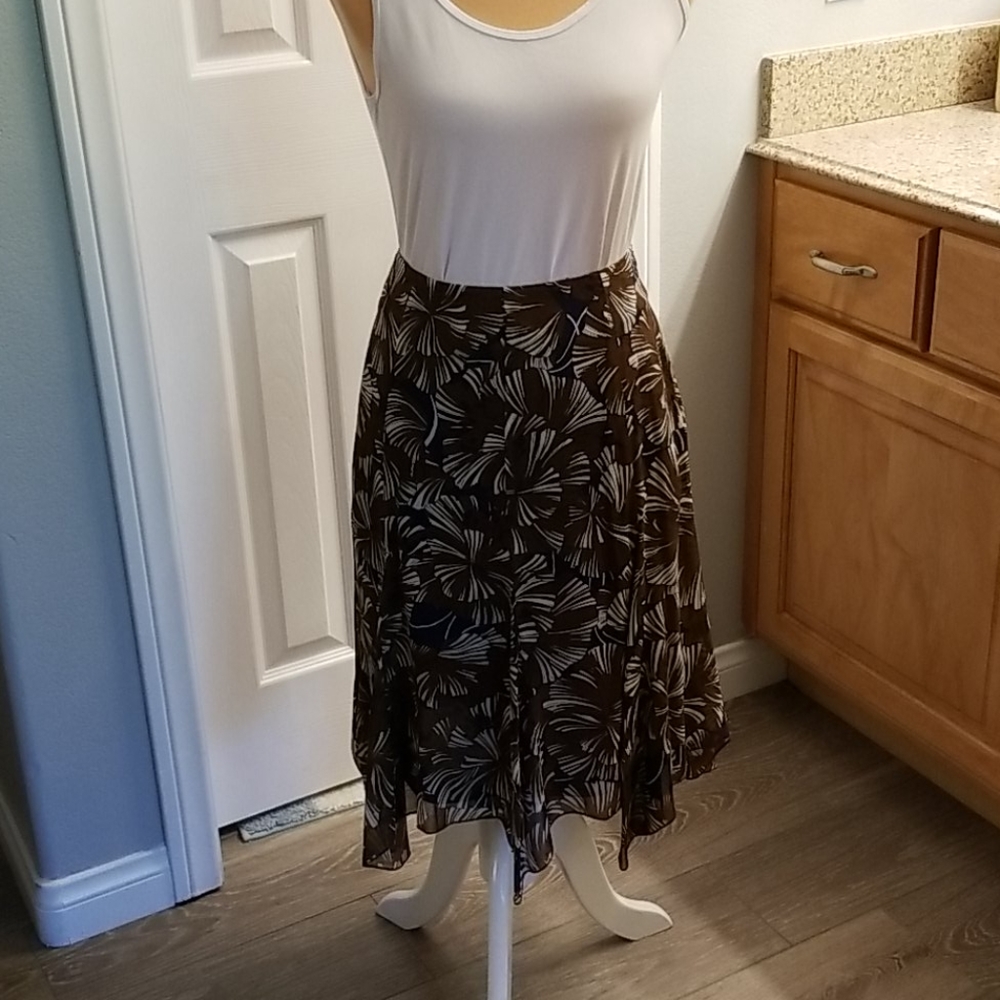 NWT INC Silk Skirt